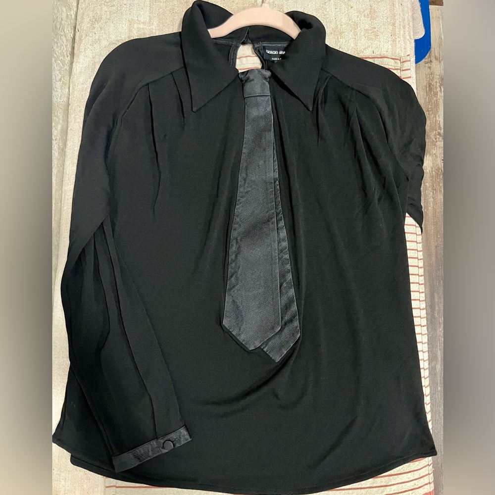 Giorgio Armani Womens 90’s Vintage Wool /Silk Blouse with Tie made in Italy.